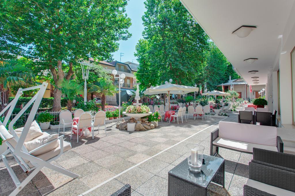 Hotel Garden Bellaria-Igea Marina Esterno foto
